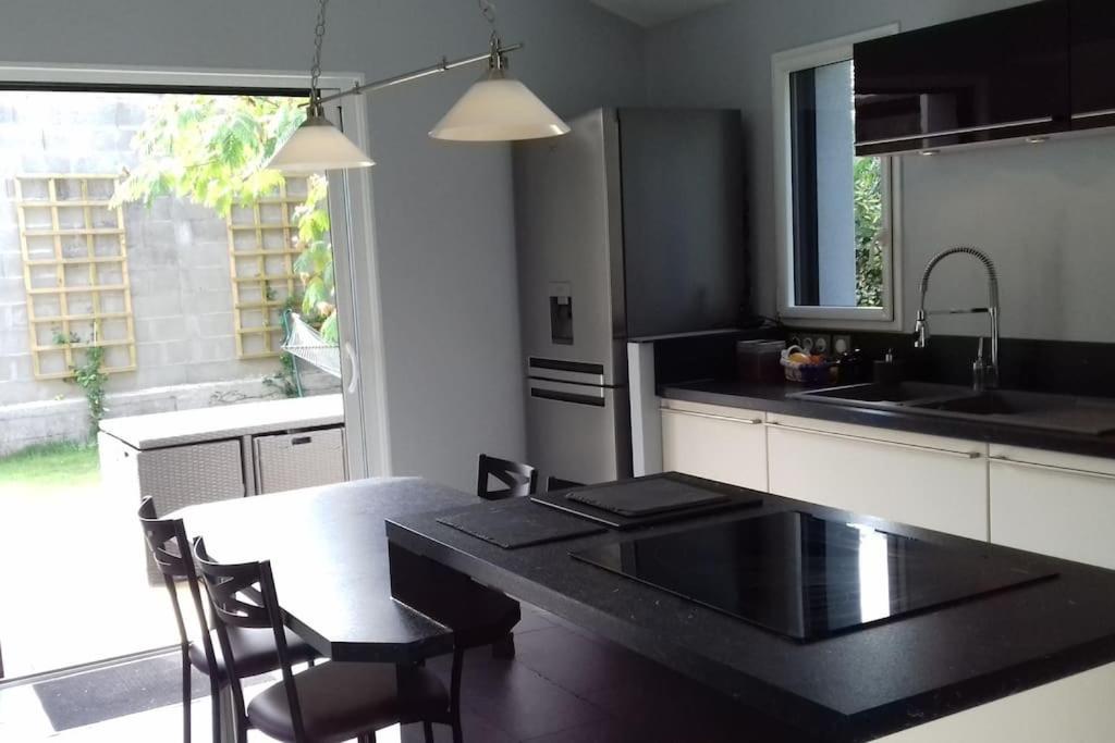 9 Pers 160 M² +Jardin- 10Mn Nantes -30Mn Mer Bouguenais Bagian luar foto